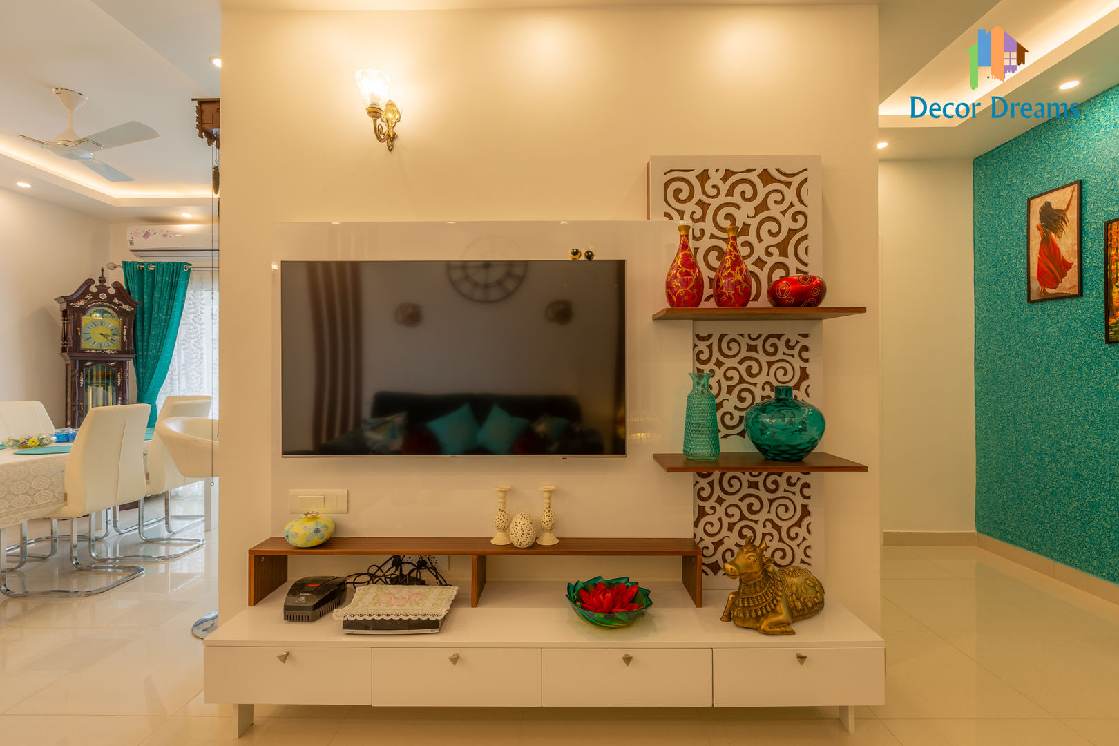 Brigade Meadows, 3 BHK—Dr. Usha & Dr. Mohan, DECOR DREAMS DECOR DREAMS ห้องนั่งเล่น