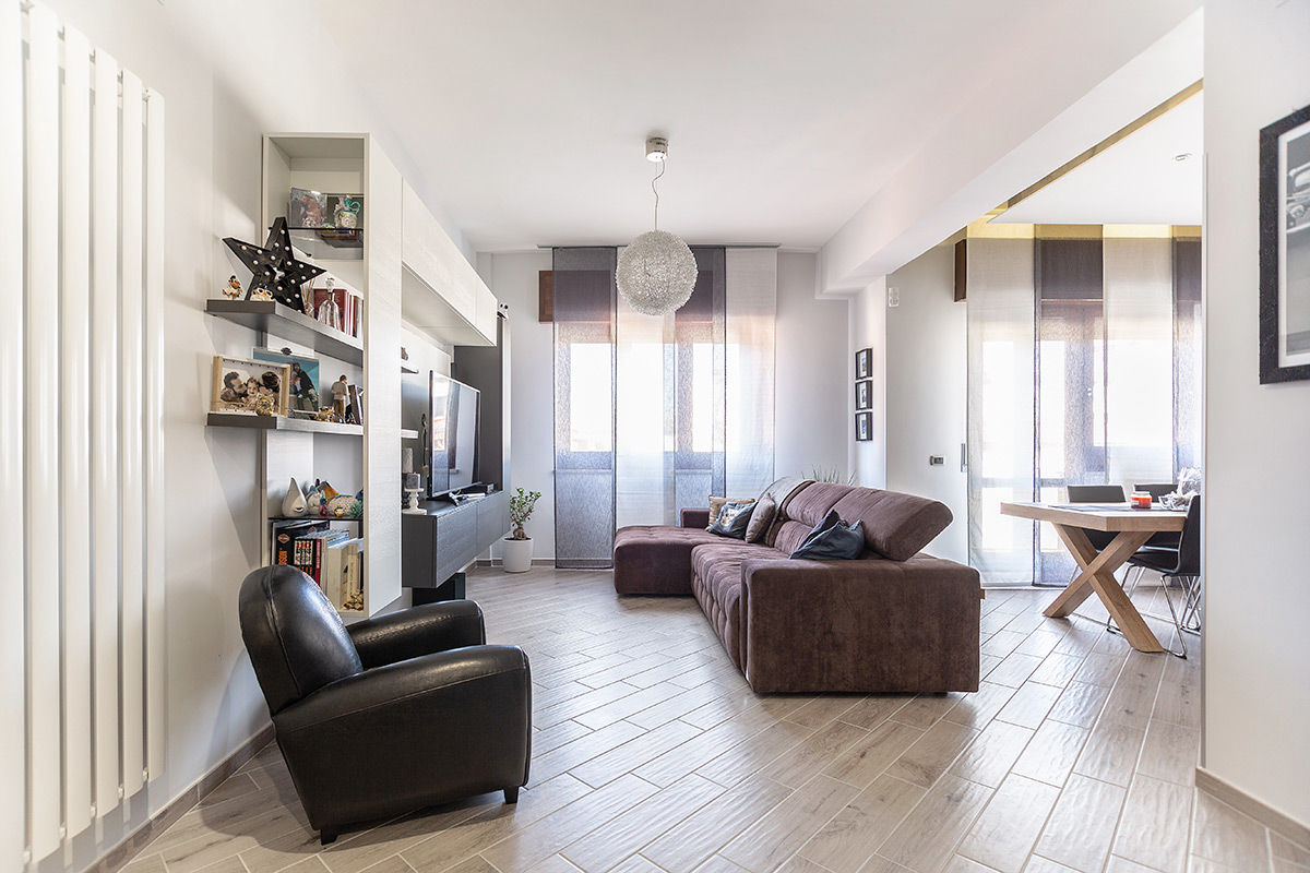 Ristrutturazione appartamento di 120 mq ad Avellino, Facile Ristrutturare Facile Ristrutturare Salas de estilo industrial
