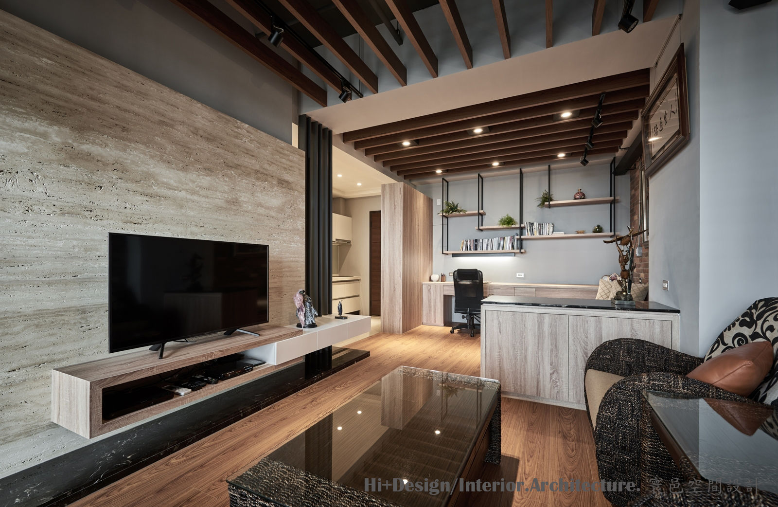 室內全景 Hi+Design/Interior.Architecture. 寰邑空間設計 客廳 木頭 Wood effect 天花板