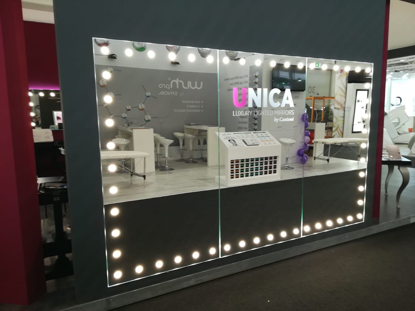 Unica al Cosmoprof di Bologna, Unica by Cantoni Unica by Cantoni مساحات تجارية صالات عرض