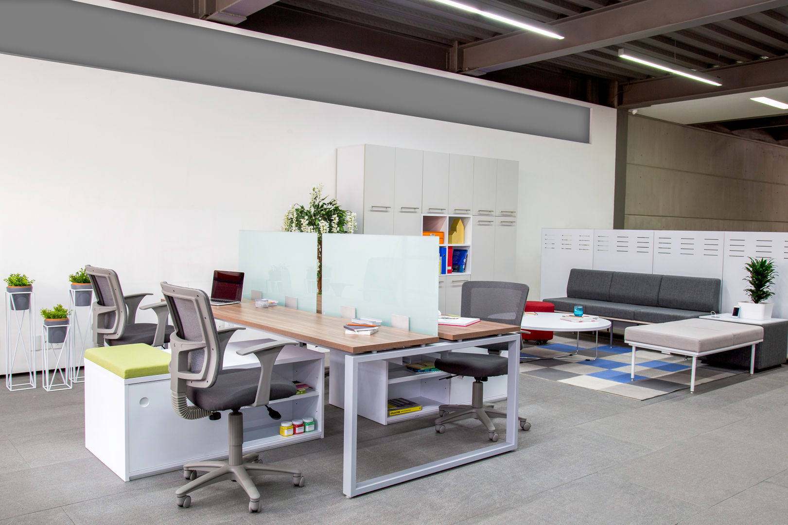 Centro de Diseño Poliarte - Poliarte, Poliarte, muebles de oficina Poliarte, muebles de oficina Commercial spaces Offices & stores