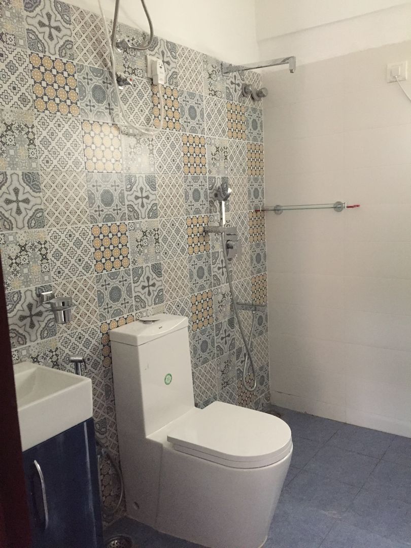 Renovation @Purva sunshine, Renovart Renovart クラシックスタイルの お風呂・バスルーム