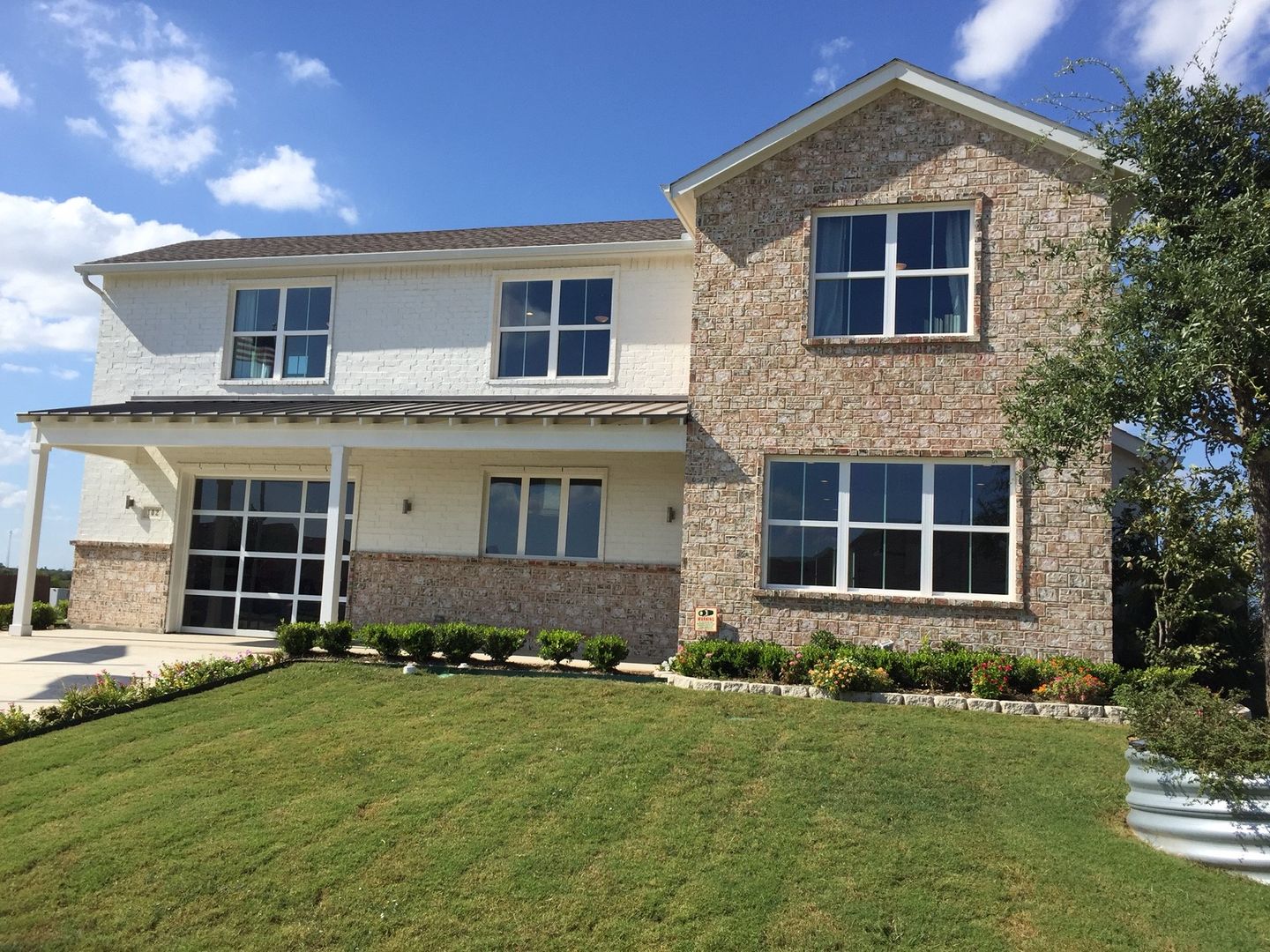 Model Home Sable Creek,Texas, Ground 11 Architects Ground 11 Architects Case moderne