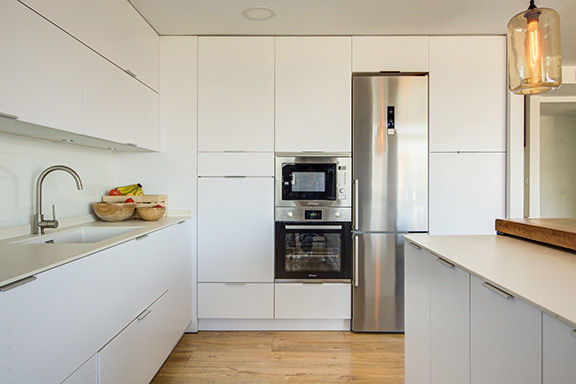 El Grandioso Rediseño de una Casa Estilo Escandinavo con Decoración Industrial , Decorando tu espacio - interiorismo y reforma integral en Madrid. Decorando tu espacio - interiorismo y reforma integral en Madrid. Built-in kitchens