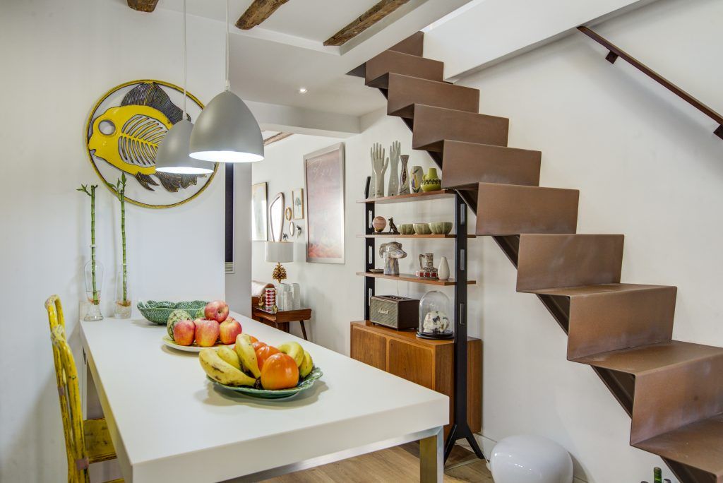 INTERIORISMO VIVIENDA EN MADRID, Decorando tu espacio - interiorismo y reforma integral en Madrid. Decorando tu espacio - interiorismo y reforma integral en Madrid. บันได