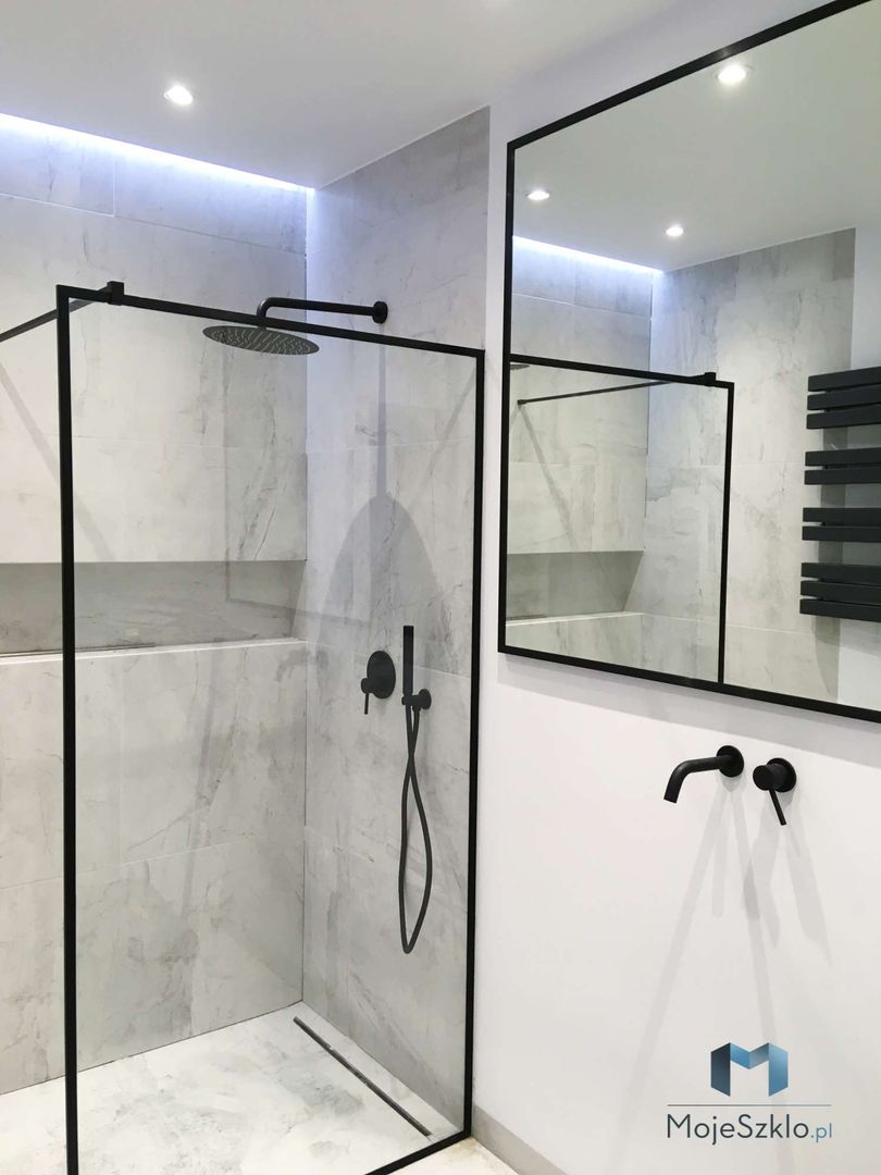 Kabiny w czarnych okuciach, Moje Szkło Moje Szkło Industrial style bathroom Glass Bathtubs & showers