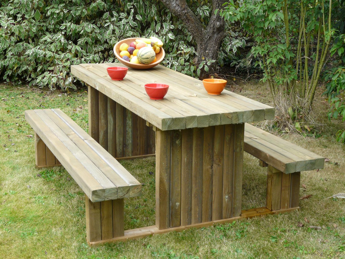 TAVOLI PICNIC, ONLYWOOD ONLYWOOD Jardines de estilo clásico Madera Acabado en madera Mobiliario