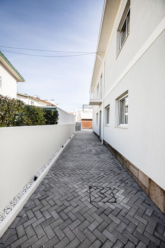 T3 em Leça da Palmeira, Matosinhos (1º andar) - SHI Studio Interior Design, ShiStudio Interior Design ShiStudio Interior Design Terrace house