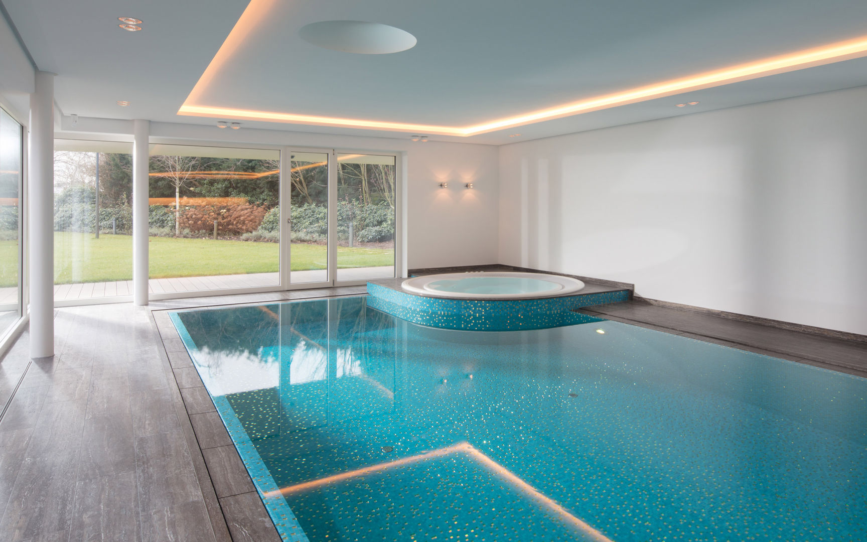 Hakan Ertuğrul Özel Villa Havuzu, Çilek Spa Design Çilek Spa Design สระว่ายน้ำอินฟินิตี้ เซรามิค