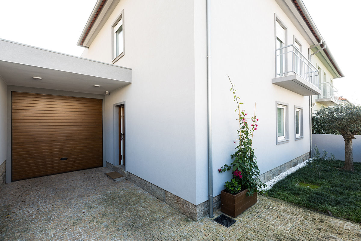 Fachada - Casa Vilarinha (Porto) - SHI Studio Interior Design ShiStudio Interior Design Vilas