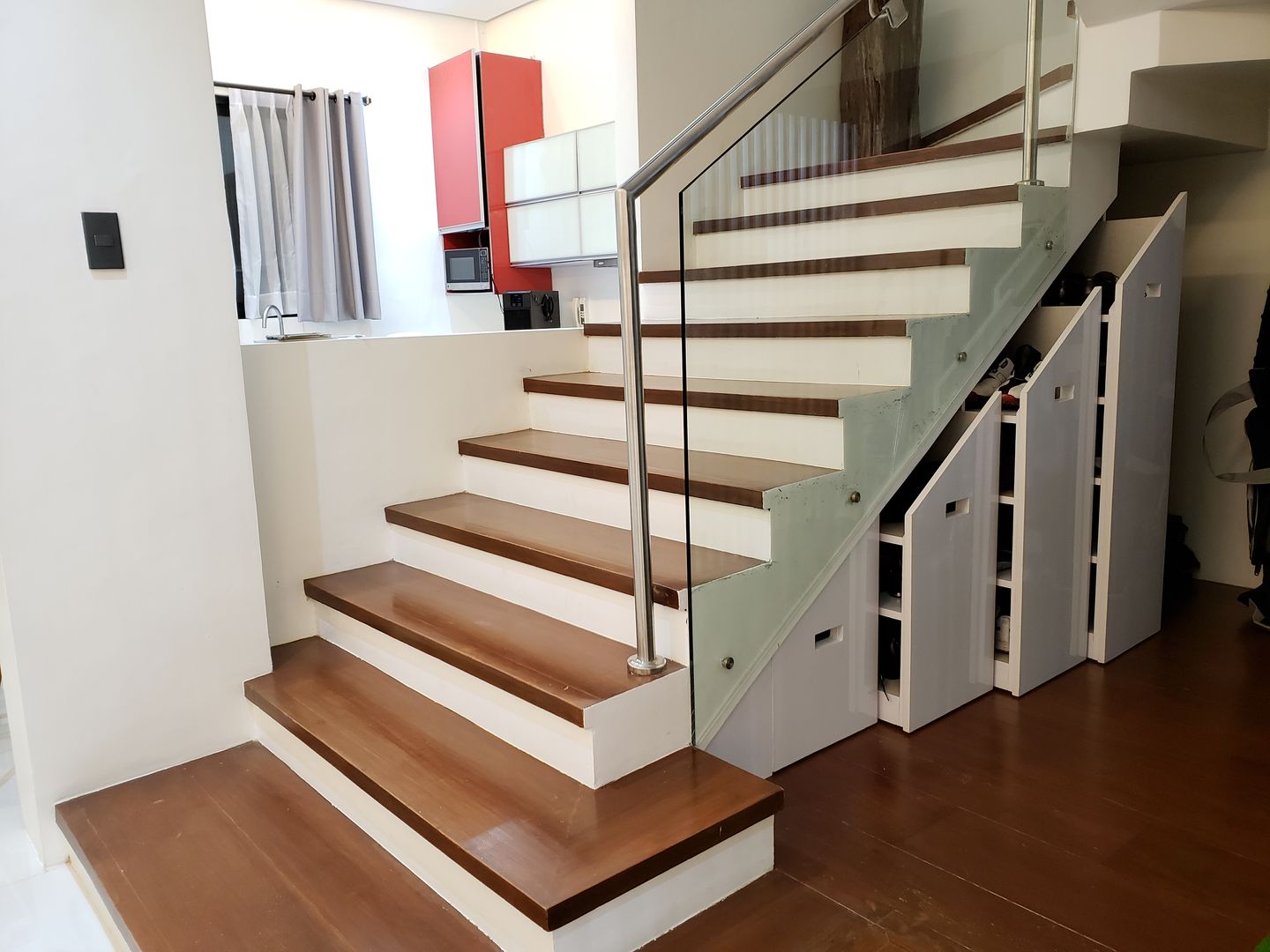 under stairs storage Geraldine Oliva Interior Design Stairs