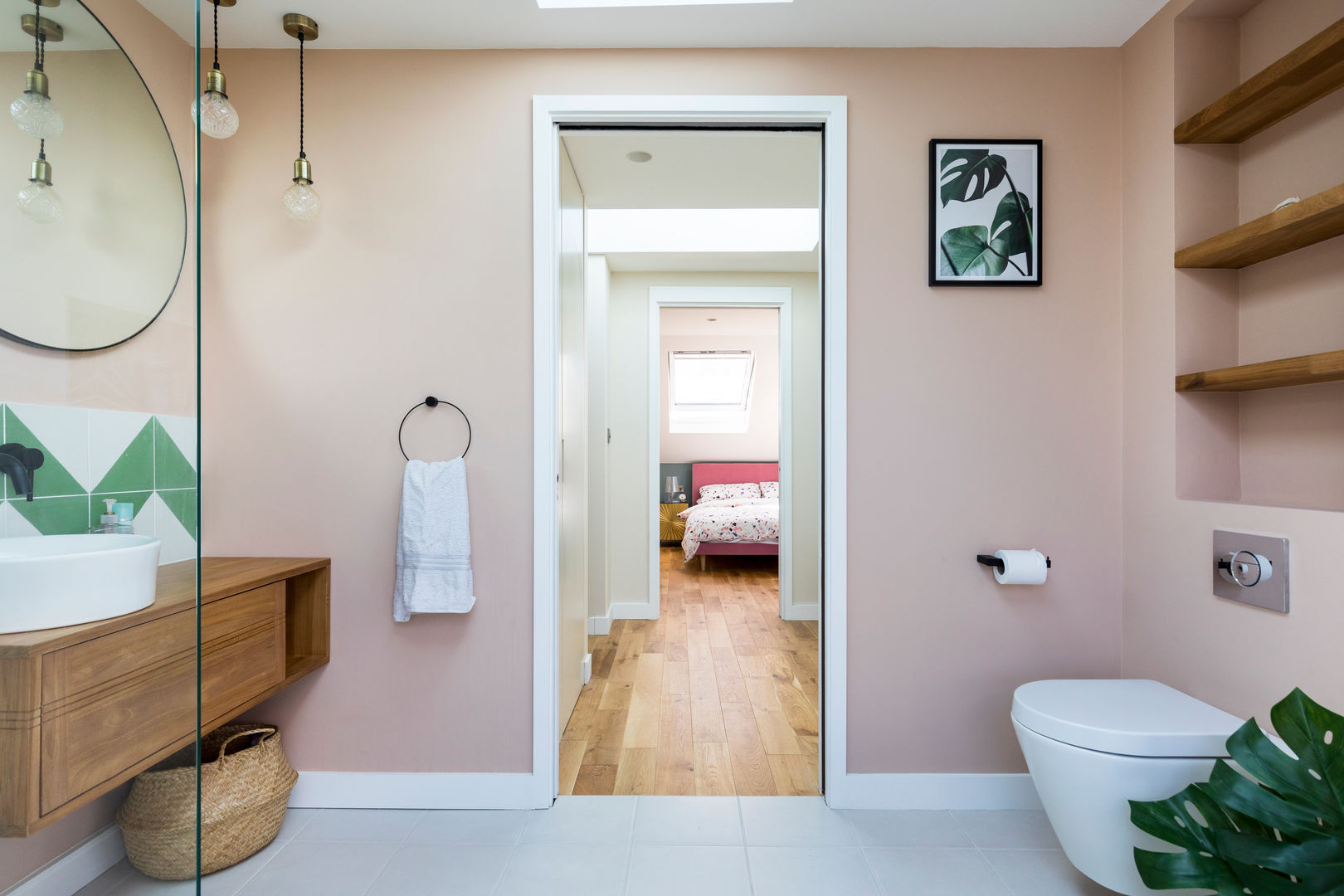 Loft Conversion Bathroom Urbanist Architecture Baños de estilo moderno bathroom,modern,dormer conversion