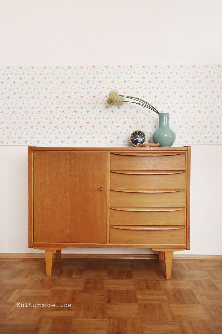 KOMMODE VEB Universal Möbelwerk Berlin-Johannisthal Kulturmöbel - DDR Wohnkultur Minimalistische Wohnzimmer Holz Holznachbildung ddr möbel,ddr design,mid century,vintage,60er,kommode,sideboard,veb möbelwerke,kulturmöbel,kulturmoebel,Schränke und Sideboards