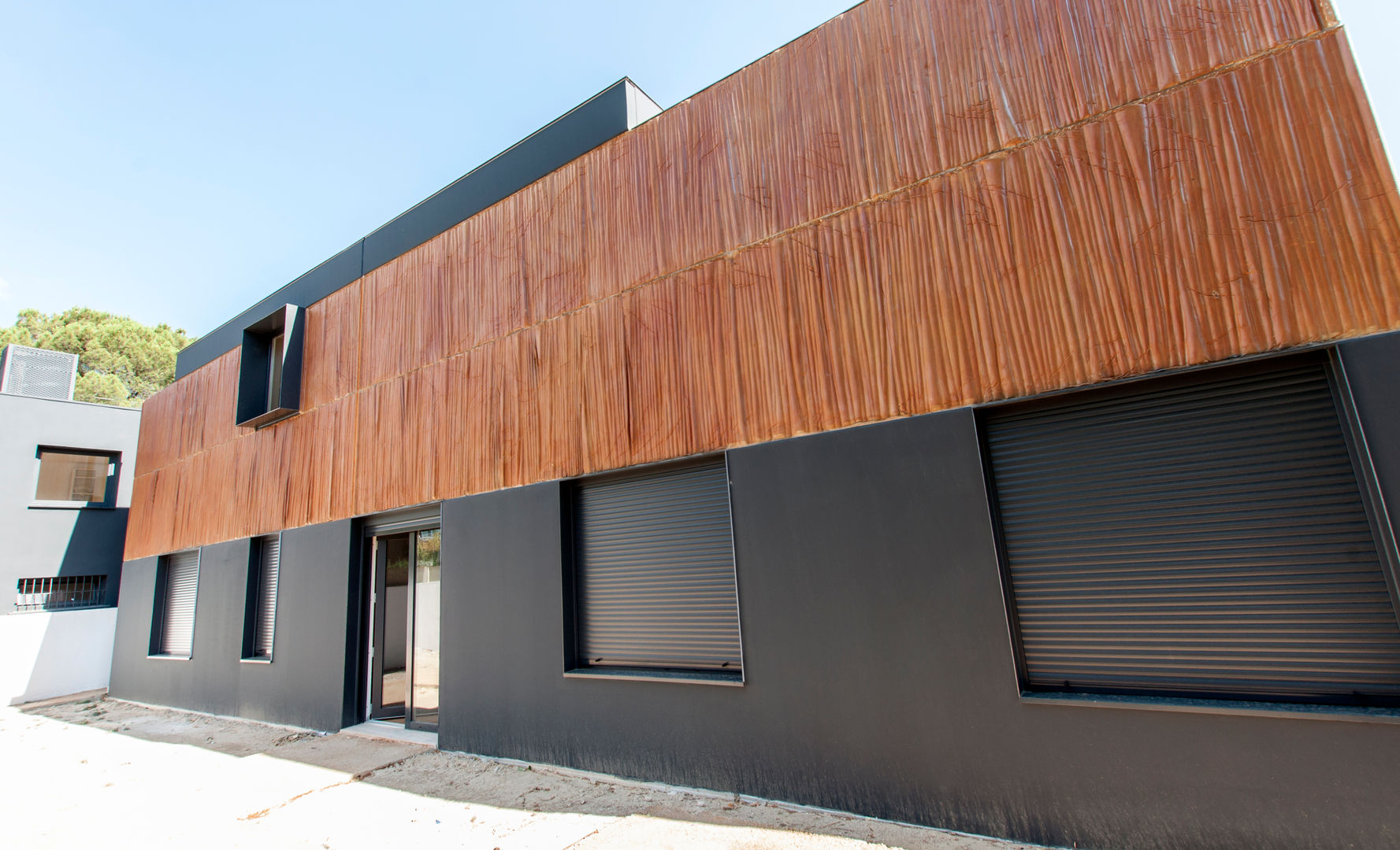 Ampliación modular para vivienda en Majadahonda, MODULAR HOME MODULAR HOME Збірні будинки Бетон