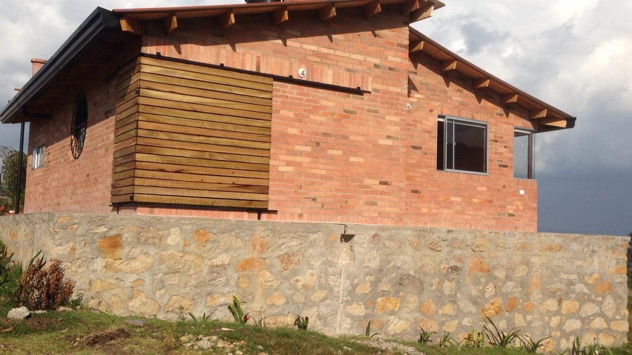 Proyecto casa de descanso Simijaca - Cundinamarca Lopez Robayo Arquitectos Casas de estilo rural Ladrillos