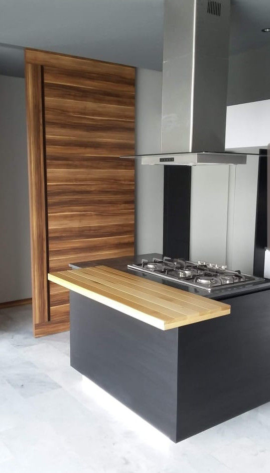 Proyecto Torre Plenitud Valle Real, OdIPO OdIPO Modern kitchen Iron/Steel Bench tops