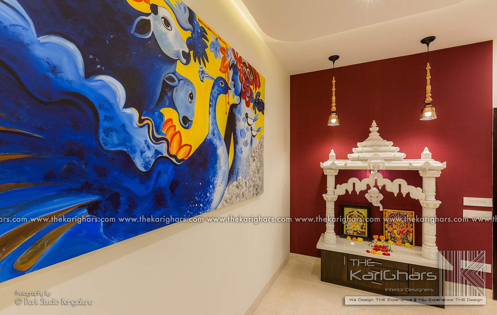 Pooja Room Designs , The KariGhars The KariGhars Pasillos, vestíbulos y escaleras clásicas