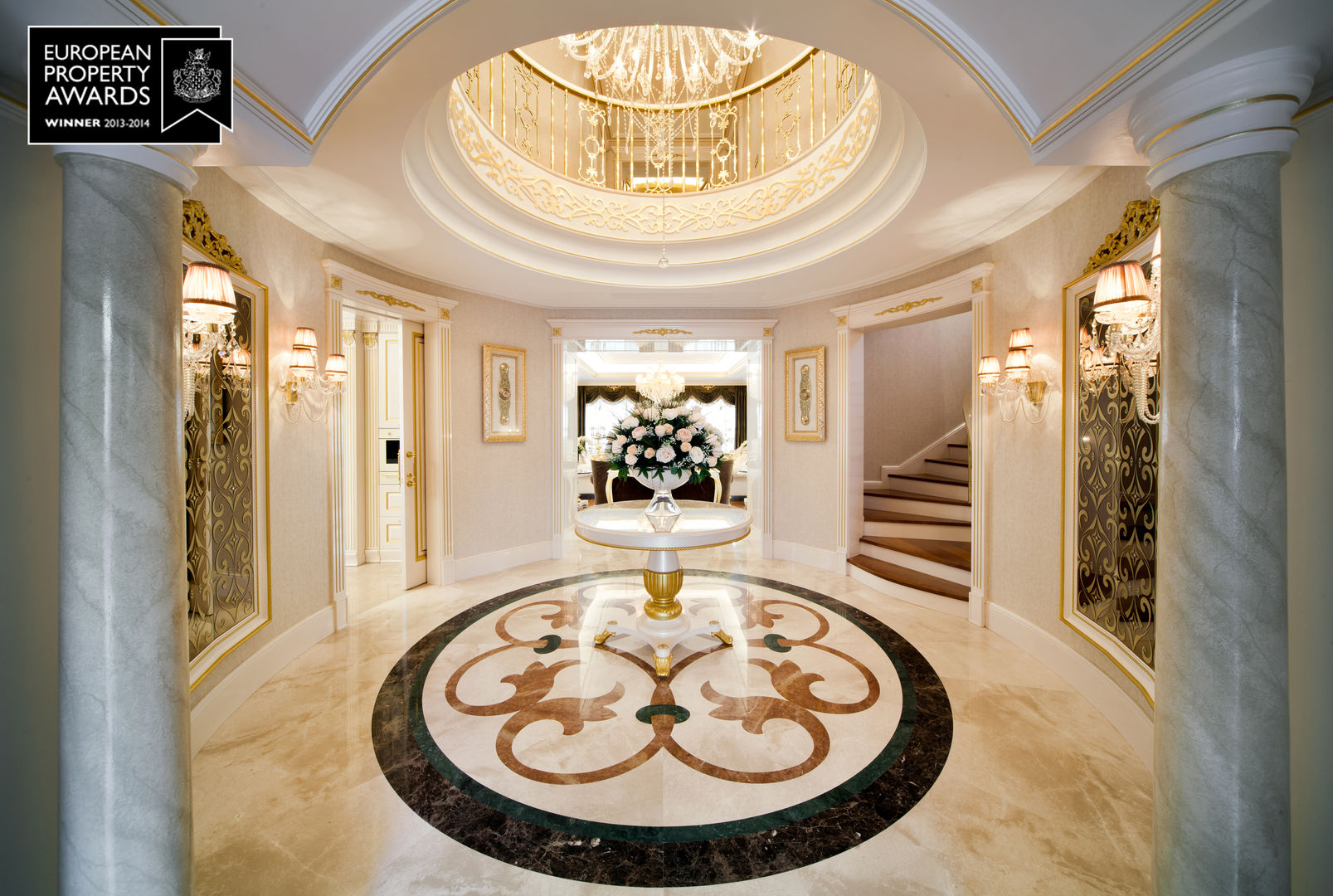 Main Entrance / Bosphorus City Villa Sia Moore Archıtecture Interıor Desıgn Classic style corridor, hallway and stairs Marble marble detail,sconce,white wall,hallway