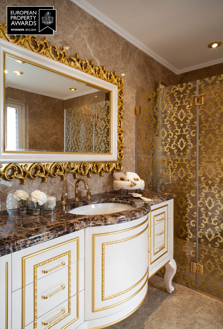 Master Bedroom / Bosphorus City Villa Sia Moore Archıtecture Interıor Desıgn Classic style bathroom Marble luxury bedroom,dark brown marble,gold pattern glass