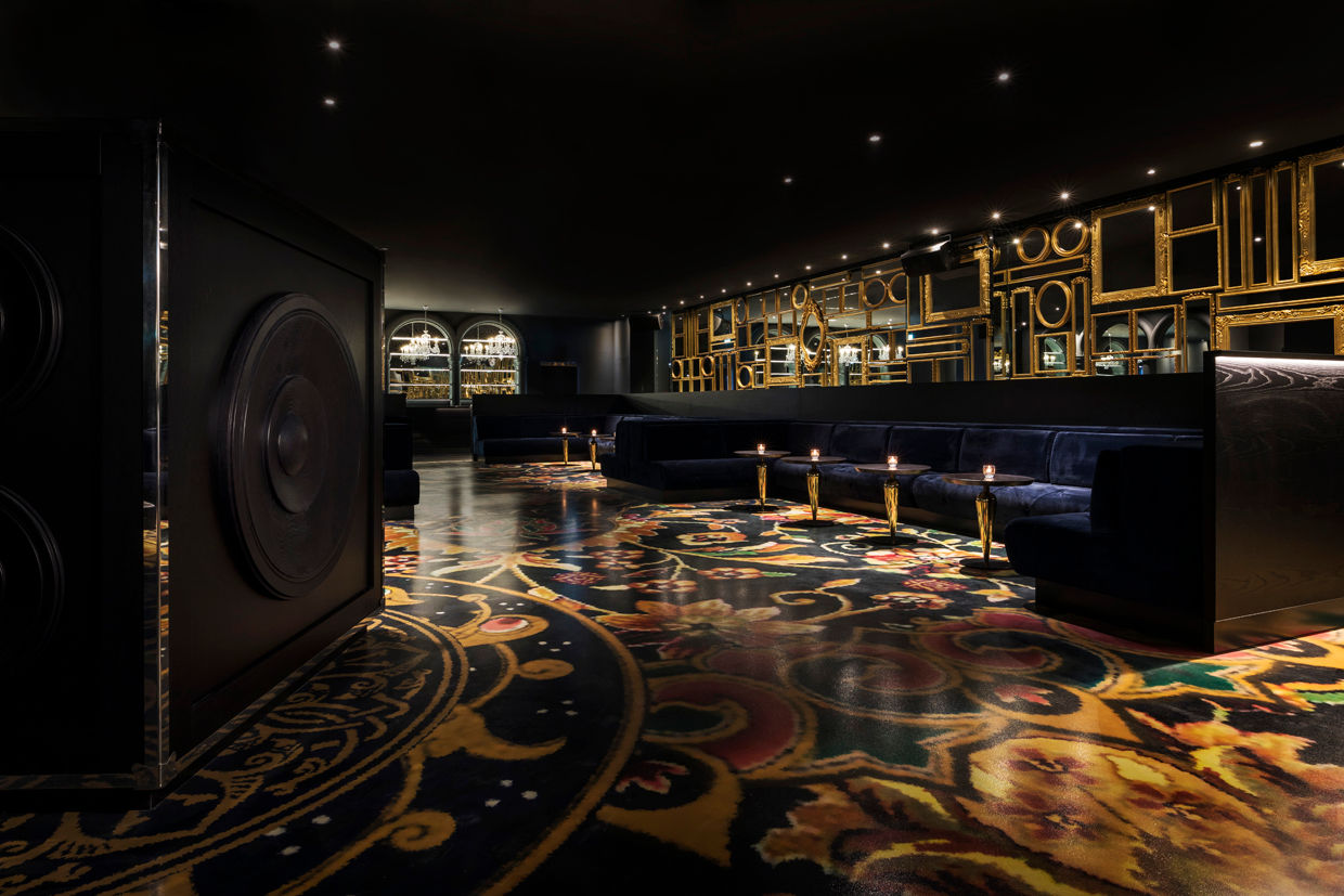 Smoke & Mirrors / Mondrian Doha Sia Moore Archıtecture Interıor Desıgn Espacios comerciales Metal Hoteles