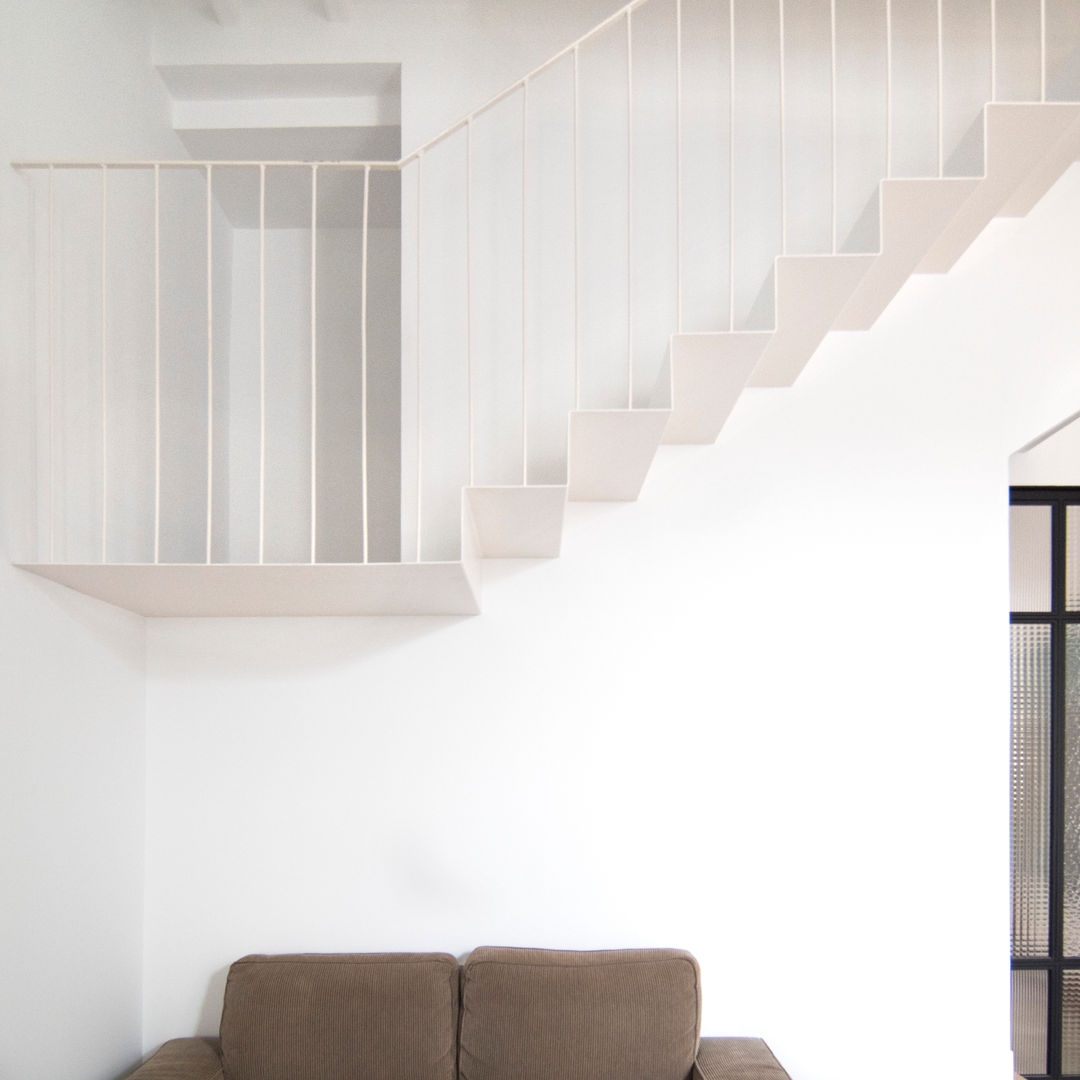 homify Stairs آئرن / اسٹیل