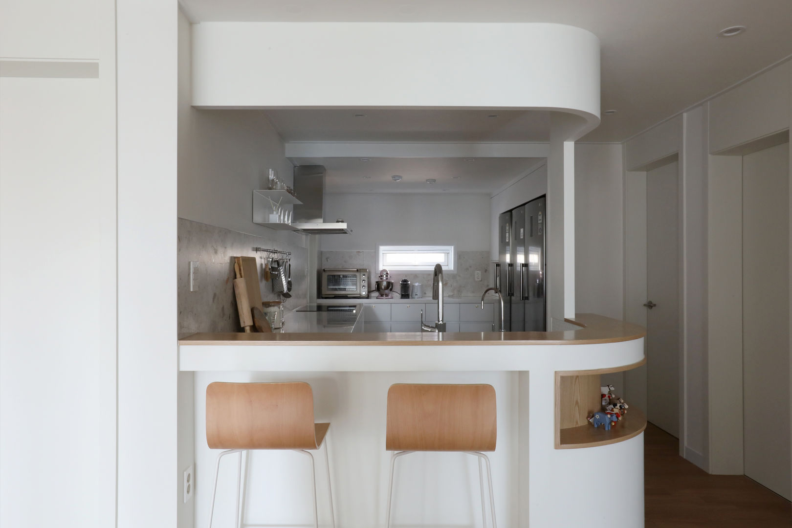 길동 희훈리치파크 32평 아파트 인테리어, 카멜레온디자인 카멜레온디자인 現代廚房設計點子、靈感&圖片
