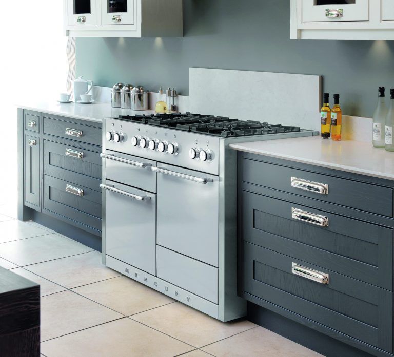 AGA - The #1 most recommended luxury cooking brand, GREAT+MINI GREAT+MINI Modern kitchen Iron/Steel Bench tops
