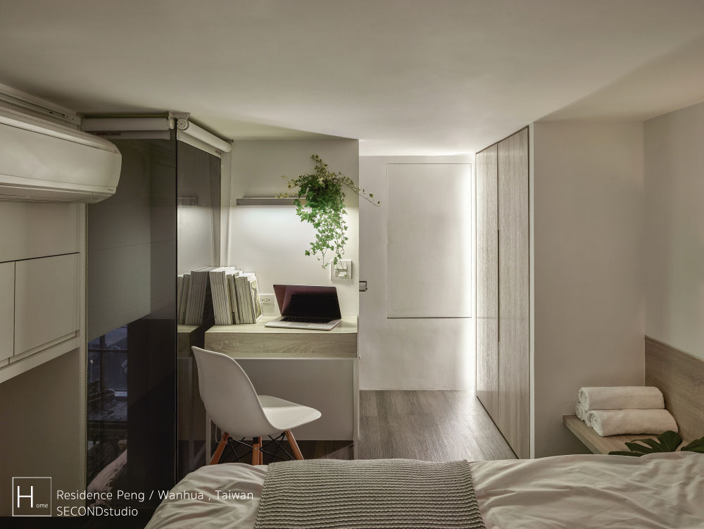 二樓臥房也延續一樓臥房的風格 SECONDstudio Small bedroom