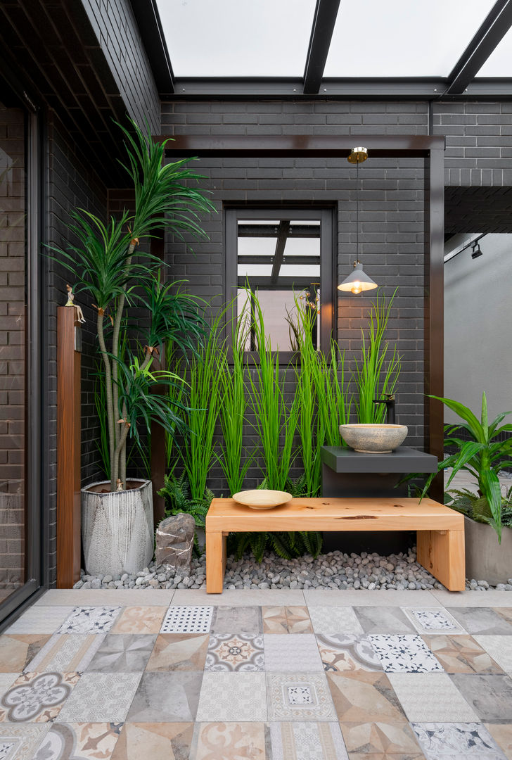 白天一眼望去玻璃屋內部也綠意盎然 大地工房景觀公司 Interior garden Interior landscaping