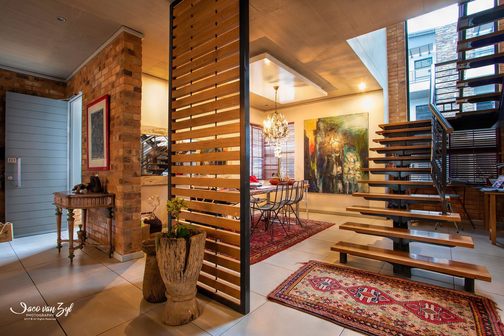 Dining Room homify Eclectic style dining room Wood Wood effect