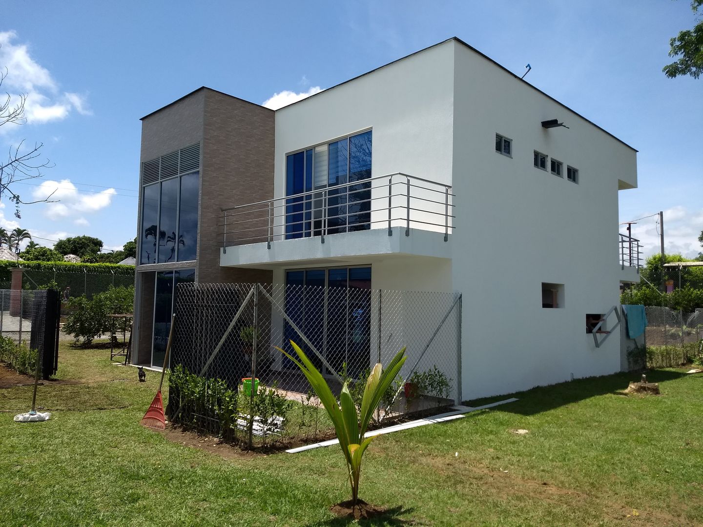 Diseño y construcción vivienda campestre en Santagueda, Caldas, Ariah Constructora Ariah Constructora 전원 주택