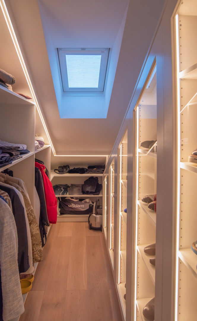 Exklusive Lichtplanung für eine luxuriöse Wohnung, Moreno Licht mit Effekt - Lichtplaner Moreno Licht mit Effekt - Lichtplaner Closets