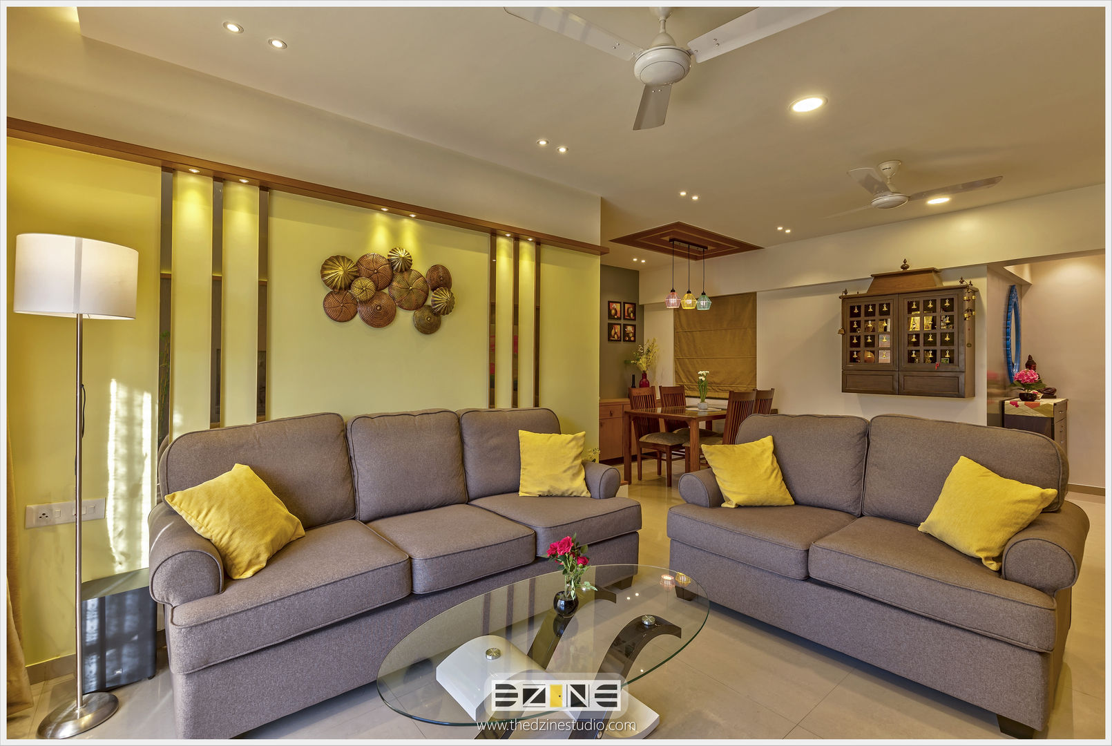 2BHK apartment in Pune , The D'zine Studio The D'zine Studio غرفة المعيشة ديكورات واكسسوارات