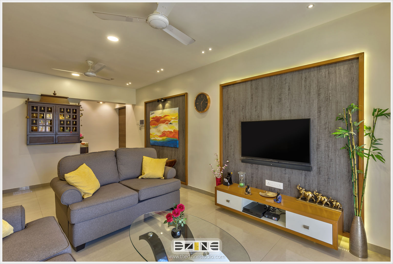 2BHK apartment in Pune , The D'zine Studio The D'zine Studio Minimalist living room Accessories & decoration