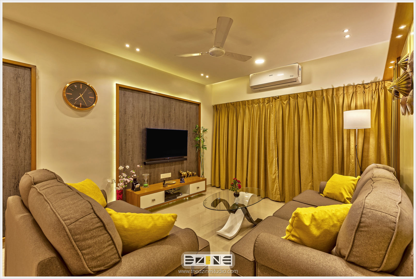 2BHK apartment in Pune , The D'zine Studio The D'zine Studio 미니멀리스트 거실 조명