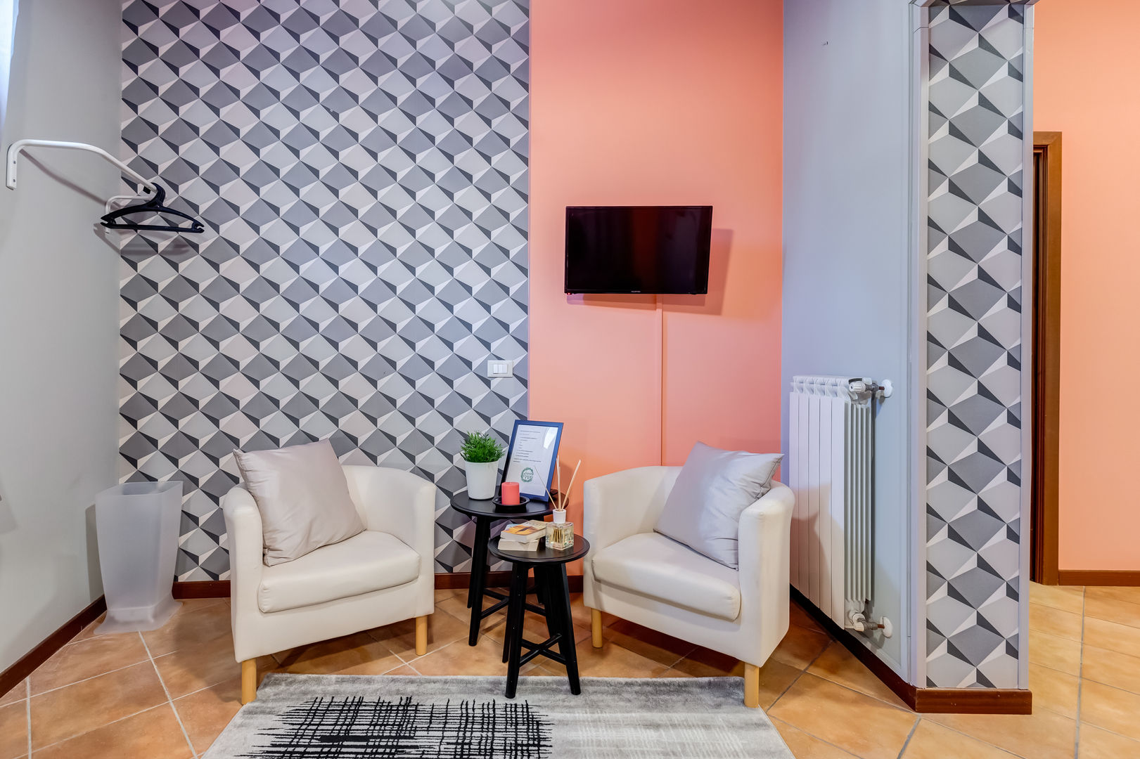 Relooking appartamento in Ghetto Ebraico a Roma, Creattiva Home ReDesigner - Consulente d'immagine immobiliare Creattiva Home ReDesigner - Consulente d'immagine immobiliare Living room