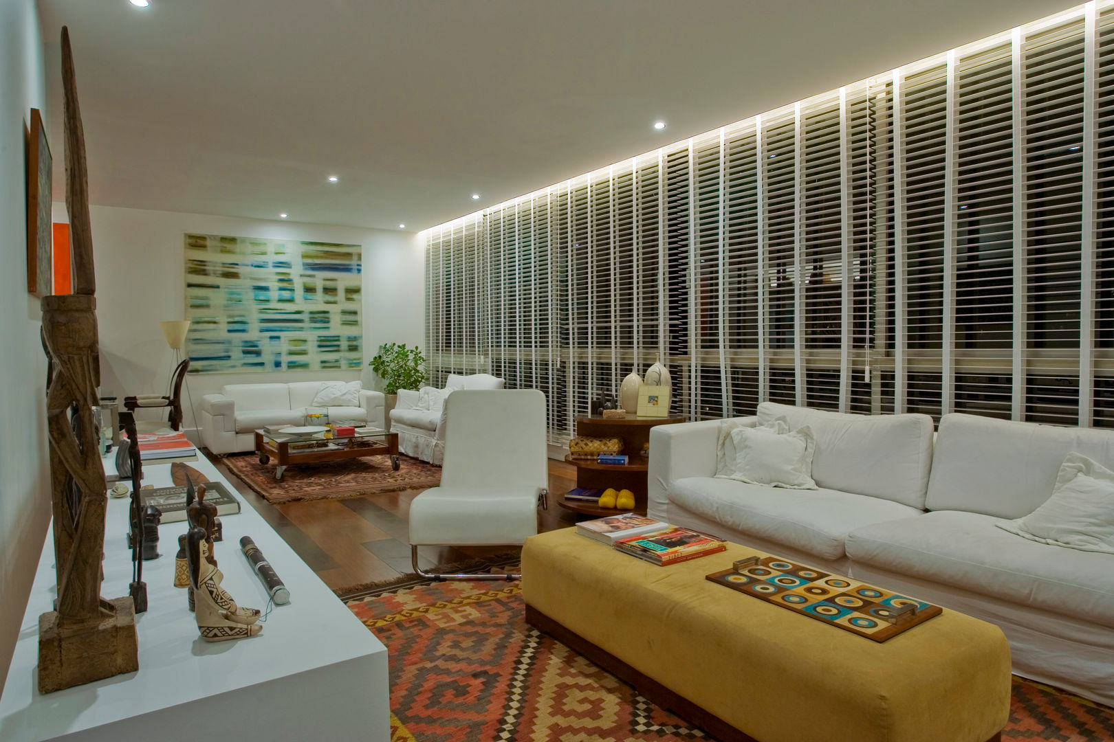 Apartamento DVC, Viviane Cunha Arquitetura Viviane Cunha Arquitetura Livings de estilo clásico