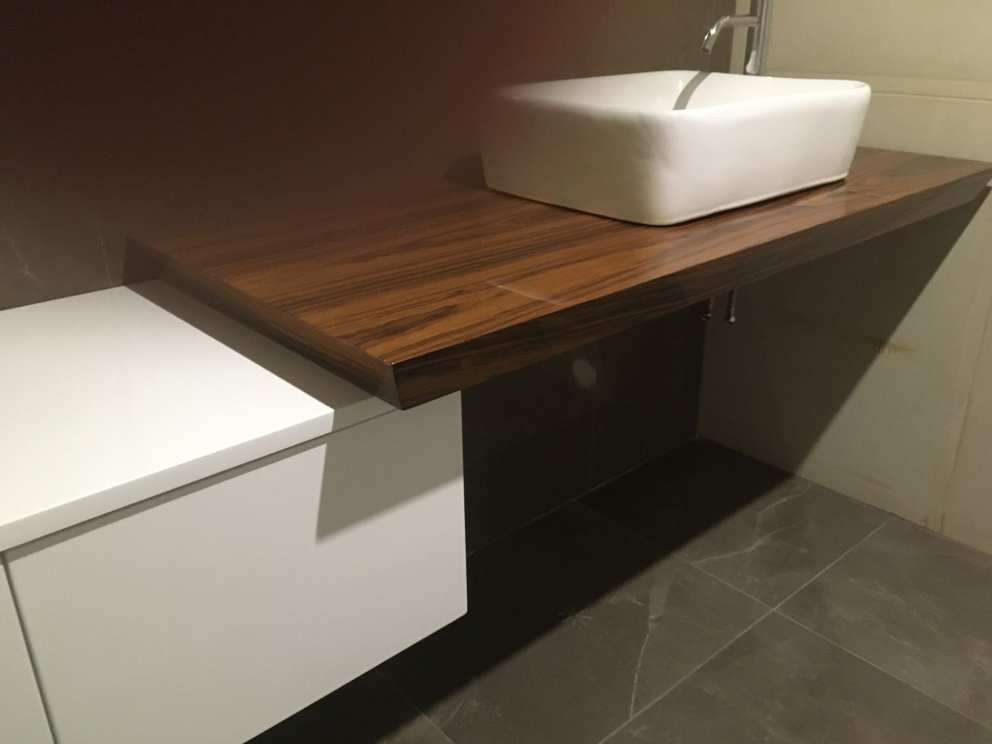 Móveis WC, SweetYellow SweetYellow 現代浴室設計點子、靈感&圖片 木頭 Wood effect 藥櫃