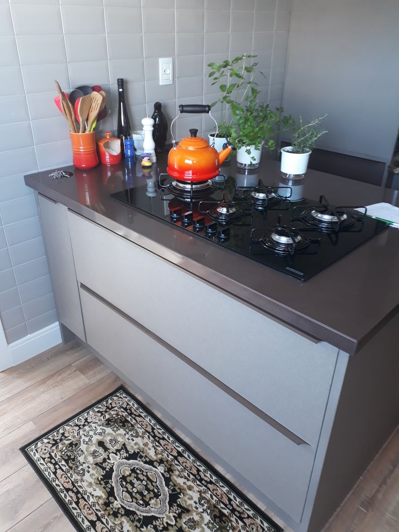 Cozinhas, moveis prisma & moveis bamberg moveis prisma & moveis bamberg Kitchen MDF Bench tops