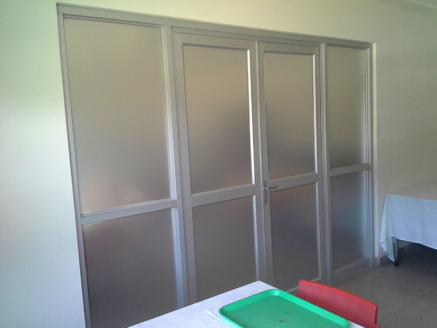 Trabajos de Carpintería en Aluminio, CEC Espinoza y Canales LTDA CEC Espinoza y Canales LTDA أبواب Doors