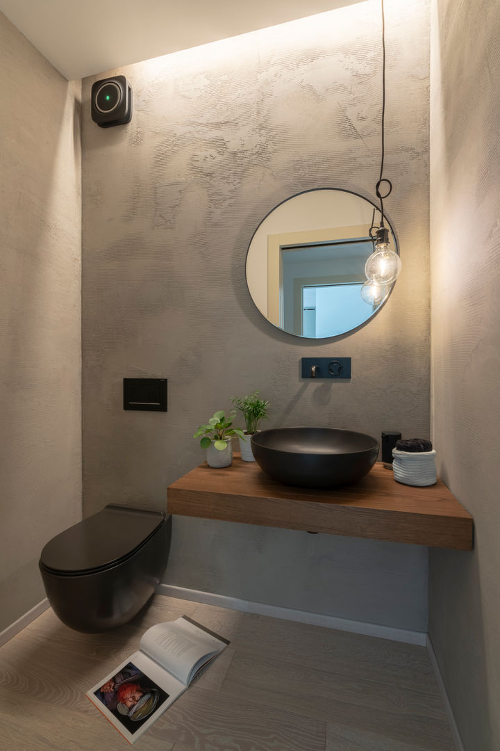 bagno per gli ospiti CÙ DESIGN Bagno moderno Bagno design,illuminazione bagno,sanitari scuri