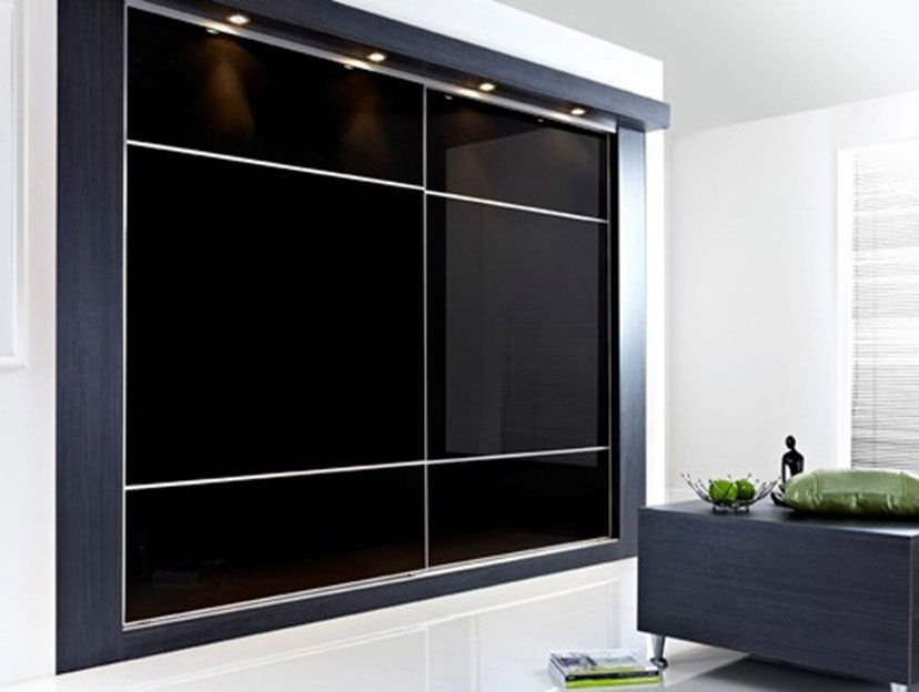 Black Gloss Sliding Door Wardrobes London Metro Wardrobes London ห้องนอน Wardrobes & closets