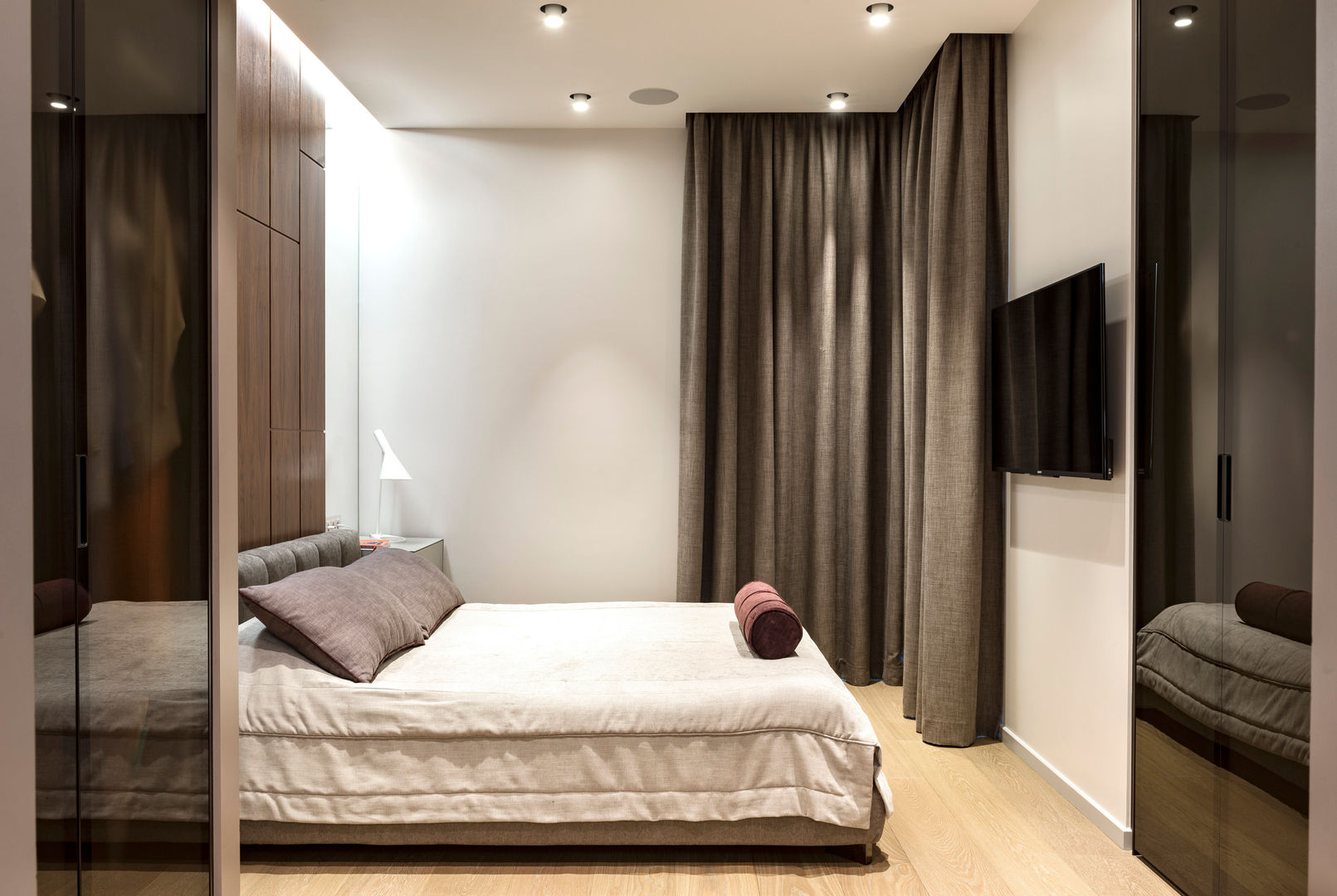 Квартира в ЖК Кристалл, os.architects os.architects Minimalist bedroom