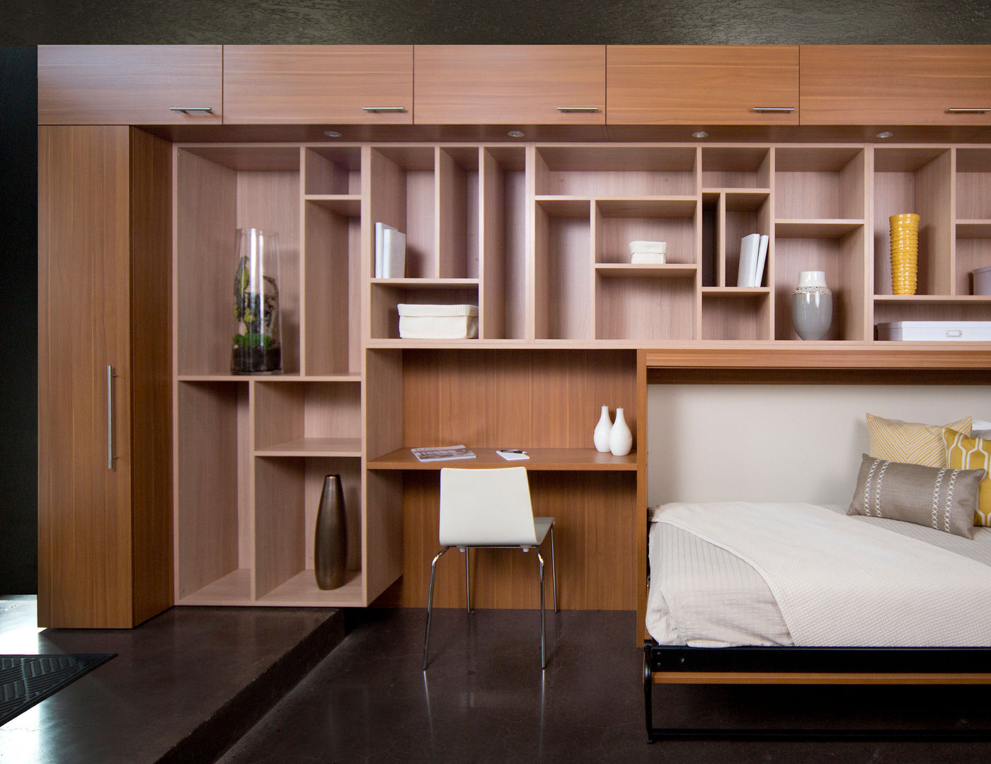 Cama de Pared, California Closets California Closets 更衣室