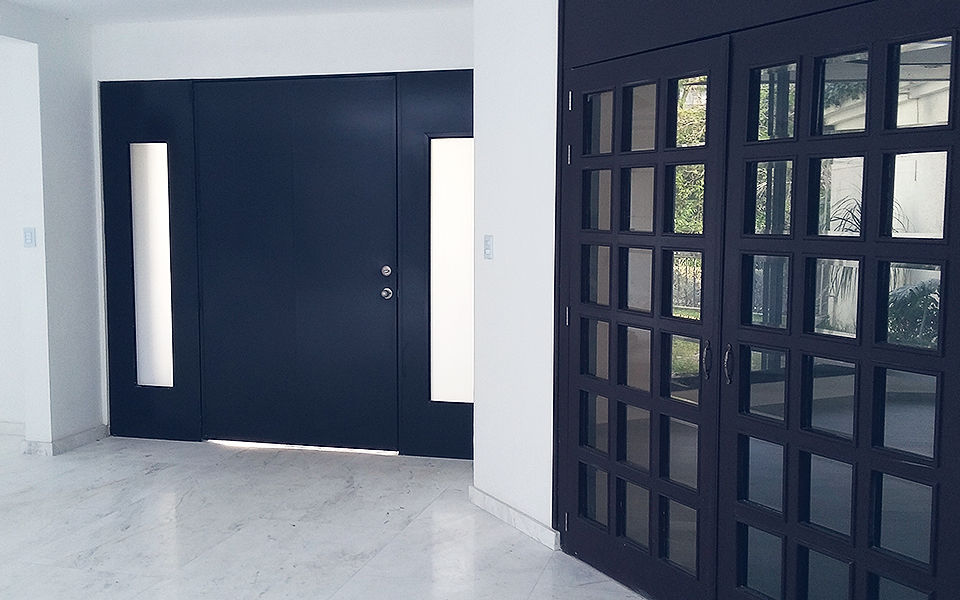 Fabricación de Mobiliario Residencial , G&L MACOF G&L MACOF Modern style doors Doors