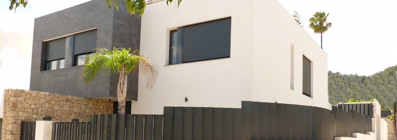 Proyecto y Construcción de casa nueva en Xativa Gestionarq, arquitectos en Xàtiva Casas unifamiliares Caliza