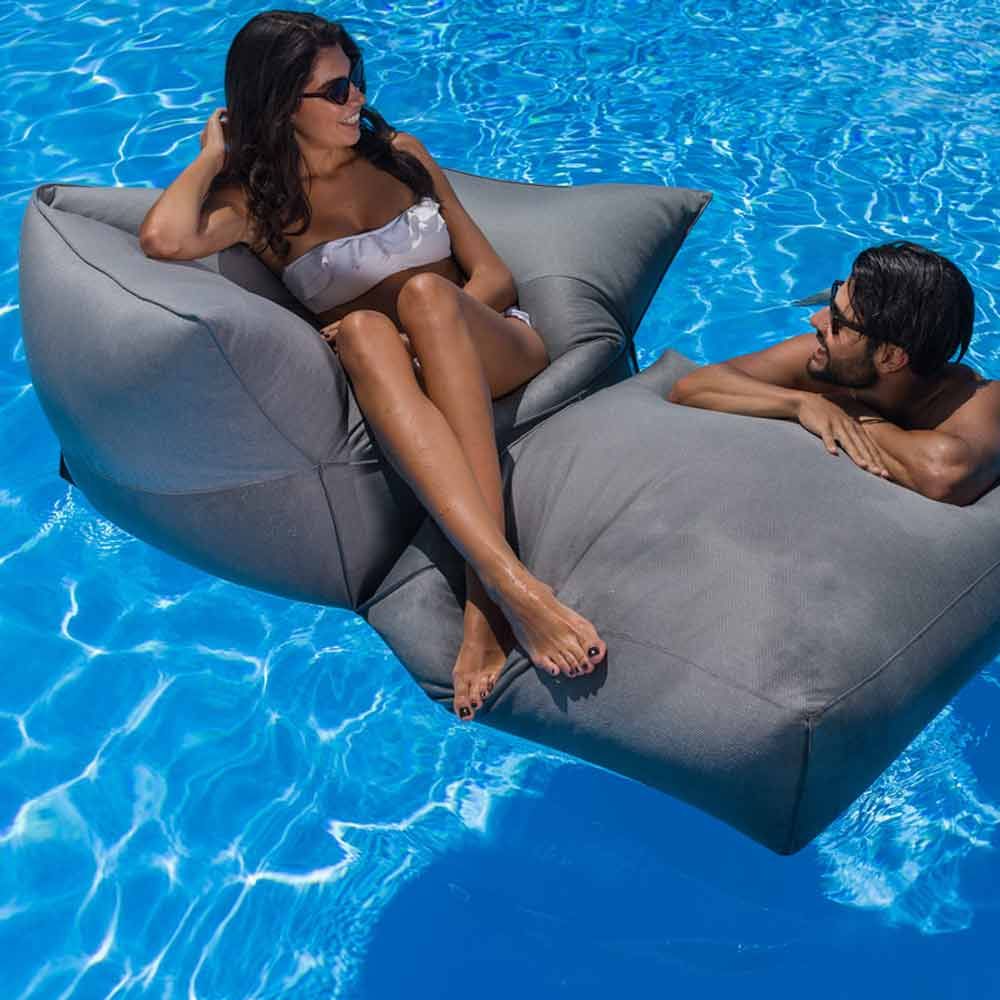 APOLLO 11 | Chaise Longue e Poltrona Sacco Galleggiante per Piscina e Giardino, Arketicom Arketicom モダンスタイルの プール テキスタイル アンバー/ゴールド プール