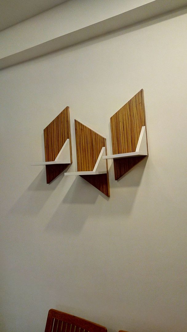 Decorative shelves SHUFFLE DESIZN Modern Bedroom Engineered Wood Transparent Lighting