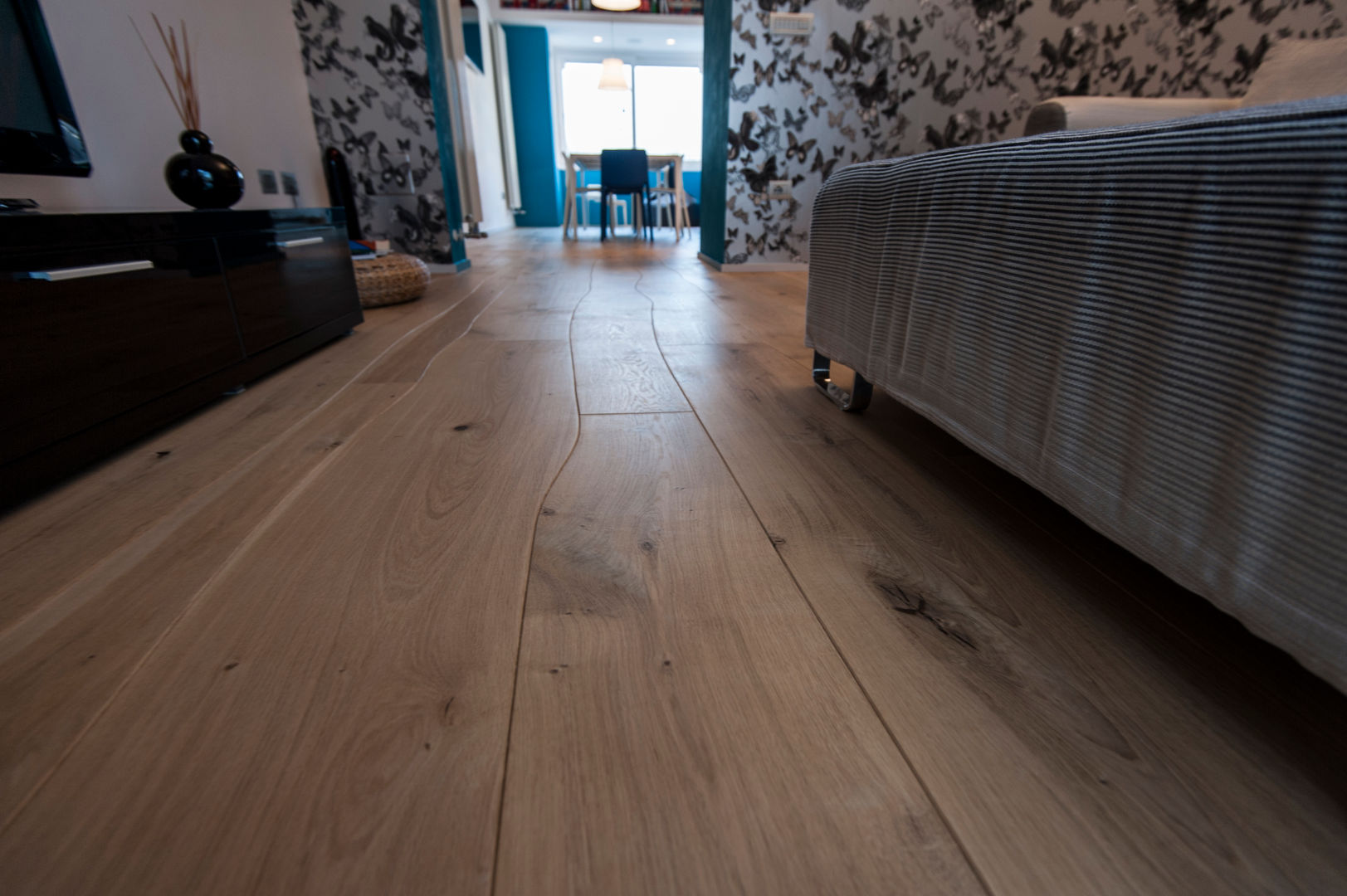 Appartamento Ancona, Bolefloor Bolefloor Moderne woonkamers Hout Hout