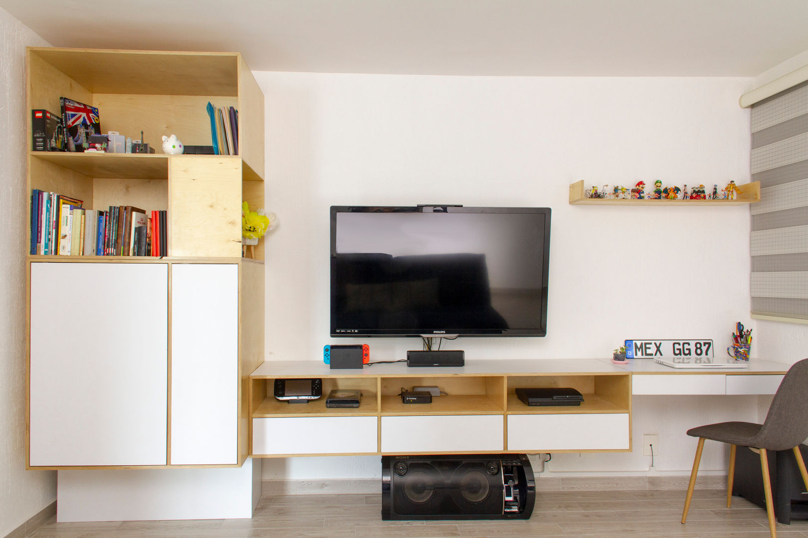 Centro de Entretenimiento, RUMMI RUMMI Scandinavian style media room Plywood Furniture